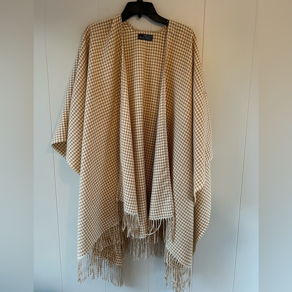 V. Fraas Woven Acrylic Ruana